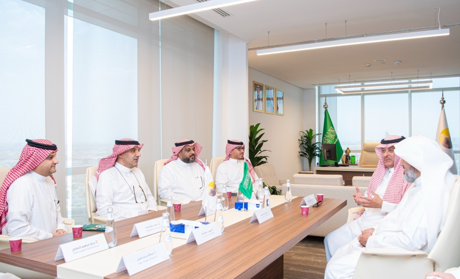 الجامعة توقع عقد تدريب مع هيئة تطوير محمية الملك عبدالعزيز الملكية .